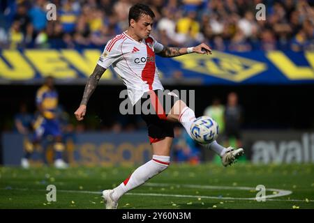 BUENOS AIRES, ARGENTINA - SEPTEMBER 21: River Plate player during the Liga Profesional 2024 match between Boca Juniors and River Plate at Estadio Albe Stock Photo