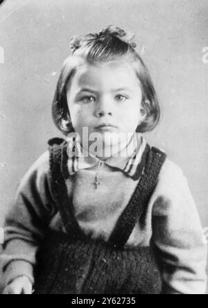 Two-year-old Jennifer Haydon, for whom Mr Justice Wynn-Perry called for a countrywide search yesterday, was stated today to be in London. The judge, after making an order to restrain the child's mother from removing Jennifer from the jurisdiction of the court, and father ordering the mother 'forthwith to deliver the infant up to the custody of Mr and Mrs Stroud' in whose care she has been since her birth, asked the public to help them find the child. It was alleged that Jennifer had been taken from the Strouds' home at Heywood, Lancashire, by her mother. Mr Stroud was today informed by his sol Stock Photo