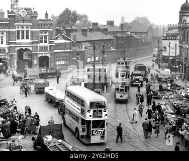 Beresford Square Woolwich, London.  17 October 1951 Stock Photo
