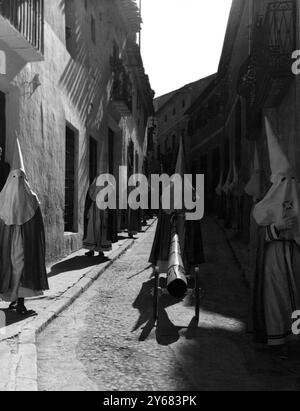 The Holy Week in a small Spanish town Hellui - drums are beating during three days with one interuption of only 12 hours on Friday  ? - from midnight to 12 o'clock in the morning.  Then the procession of Silence is ? . Stock Photo