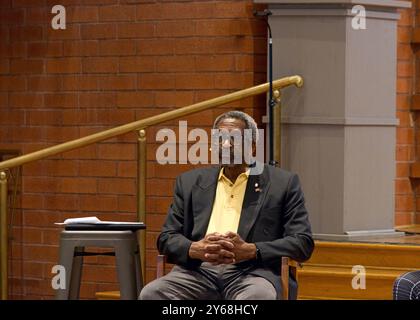 Castro Valley, CA - Jan 20, 2024: Candidate Forum for District 4 Board of Supervisor position. Nate Miley and Jennifer Esteen present their views. Nat Stock Photo