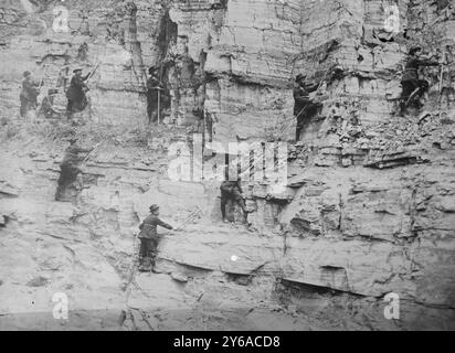 Swiss guides on Canadian Pacific Rd., between ca. 1910 and ca. 1915, Glass negatives, 1 negative: glass; 5 x 7 in. or smaller. Stock Photo