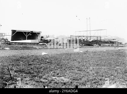 Meckler-Allen Aeroplane, between ca. 1910 and ca. 1915, Airplanes, Glass negatives, 1 negative: glass; 5 x 7 in. or smaller. Stock Photo