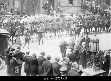 Gaynor funeral, Photo shows funeral of William Jay Gaynor (1849-1913), Mayor of New York City., 1913 Sept. 20, Glass negatives, 1 negative: glass; 5 x 7 in. or smaller. Stock Photo