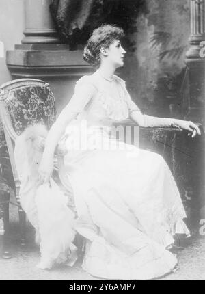 Duchess Rutland, Photograph shows Marion Margaret Violet Manners, Duchess of Rutland (1856-1937)., between ca. 1910 and ca. 1915, Glass negatives, 1 negative: glass; 5 x 7 in. or smaller. Stock Photo