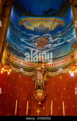 Inside Expiatory Church of the Sacred Heart of Jesus on the summit of Mount Tibidabo in Barcelona, Catalonia, Spain Stock Photo