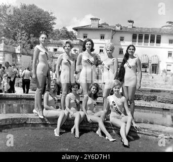 MISS UNIVERSE CONTESTANTS IN MIAMI BEACH, FLORIDA /  ;  16 JULY 1963 Stock Photo