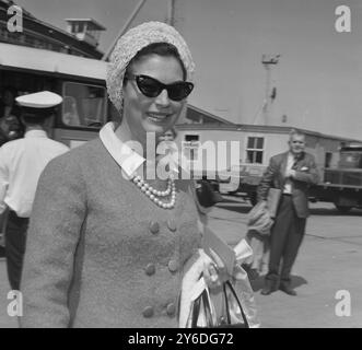 ACTRESS AVA GARDNER IN LONDON  /  ;  17 MAY 1963 Stock Photo