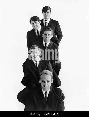 The Beach Boys. Publicity shot of the American rock band, The Beach Boys, in 1963. Top to bottom: Brian Wilson, Carl Wilson, Dennis Wilson, David Marks, Mike Love Stock Photo