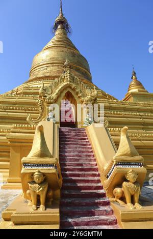 The main golden pagoda in Kuthodaw temple at Mandalay city, Myanmar (Burma) Stock Photo