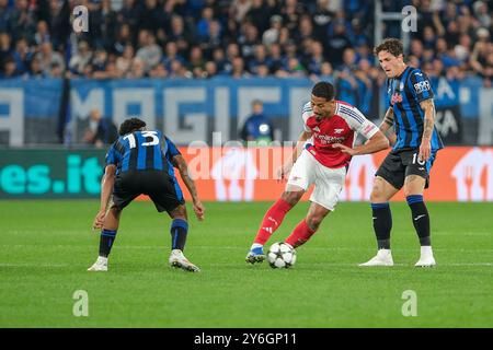 William Saliba of FC Arsenal contrasted by Nicolo Zaniolo of Atalanta BC 1907 during the UEFA Champions League 2024/2025 - League Phase MD1 football m Stock Photo