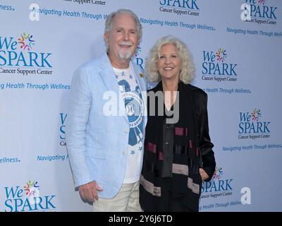 September 25, 2024, Los Angeles, California, USA: JAy Moriarity and Nancy Allen attend WeSPARK Cancer Support Center's ''May Contain Nuts! A Night of Comedy' (Credit Image: © Billy Bennight/ZUMA Press Wire) EDITORIAL USAGE ONLY! Not for Commercial USAGE! Stock Photo