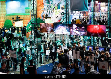 Chiba, Japan. 26th Sep, 2024. Visitors gather at the Tokyo Game Show (TGS) 2024 in Makuhari Messe. This year, a total of 985 companies and organizations from 44 countries participated in the largest-ever exhibition in TGS history. Additionally, the tradeshow introduces 2,850 game titles, a record higher compared to the last year. It runs until September 29. (Credit Image: © Rodrigo Reyes Marin/ZUMA Press Wire) EDITORIAL USAGE ONLY! Not for Commercial USAGE! Stock Photo