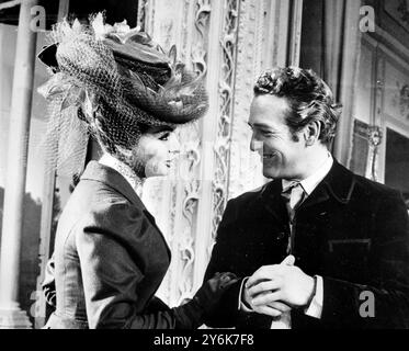 St Jean Cap Ferrat , French Riviera Italian Actress Sophia Loren with co star Paul Newman during filming of ' Lady L ' at Ile De Fance Museum.  17 February 1965 Stock Photo