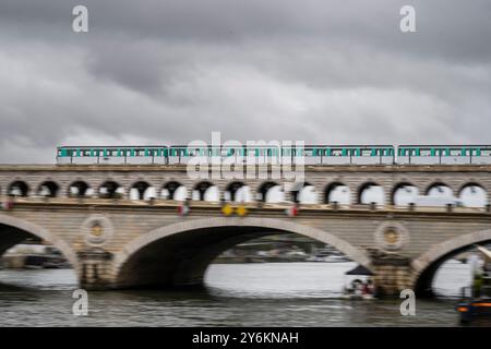 Paris, France. 26th Sep, 2024. Illustration : Paris RATP subway with cloudy sky in Paris, on September 26, 2024. Photo by Eliot Blondet/ABACAPRESS.COM Credit: Abaca Press/Alamy Live News Stock Photo