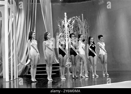 London: One of these seven girls was chosen her tonight as the most beautiful in the World. Which one? The second from right, Madeleine Hartog Bel of Peru, who was declared Miss World 1967. Miss Argentina was second, and Miss Guyana third. 16 November 1967 Stock Photo