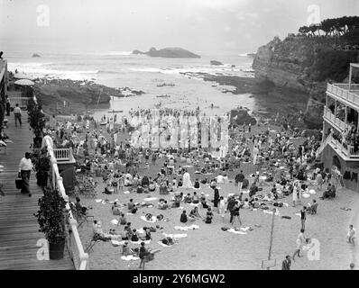 Biarritz Port Vieux Bathing beach   1927 Stock Photo