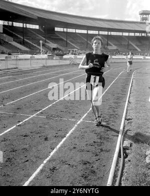 Diane Leather, 21 year old Birmingham girl breaking her world mile