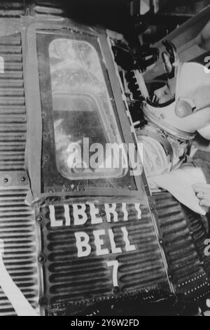 AMERICAN ASTRONAUT VIRGIL GRISSOM ENTERS SPACE CAPSULE /   21 JULY 1961 Stock Photo