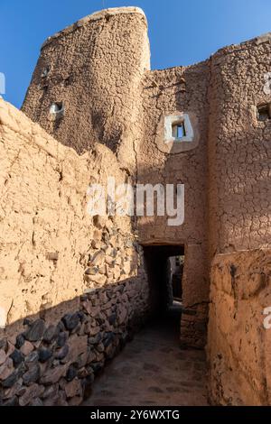 Traditional mud-brick houses in Dhahran al Janub, Saudi Arabia Stock Photo