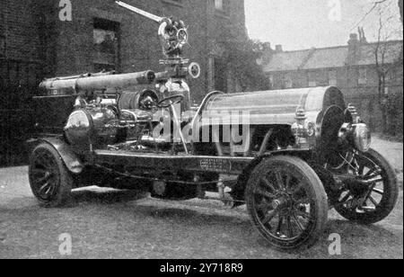 Chemical Fire Engine, 1909 Stock Photo - Alamy