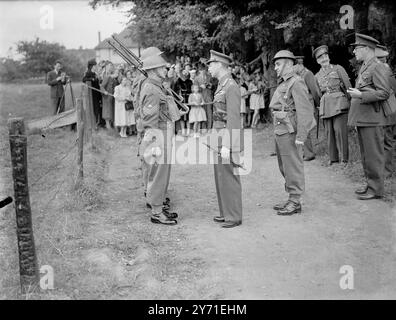 Many Searchlight King George VI visited many searchlight units , listening posts and gun ...
