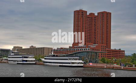 Tour Boats in Baltimore Harbor, Maryland USA Stock Photo