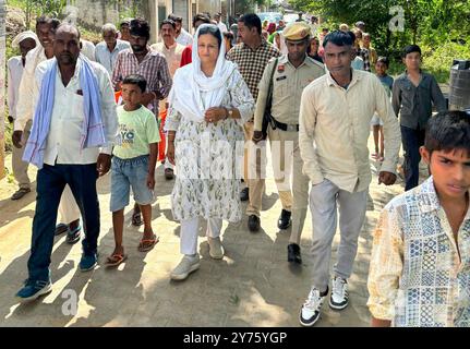 Gurugram, India. 27th Sep, 2024. GURUGRAM, INDIA - SEPTEMBER 27: Pearl Choudhary, Congress candidate for Pataudi seat Haryana Assembly Election meet people at a village during the election campaign in Pataudi on September 27, 2024 near Gurugram, India. (Photo by Parveen Kumar/Hindustan Times/Sipa USA) Credit: Sipa USA/Alamy Live News Stock Photo