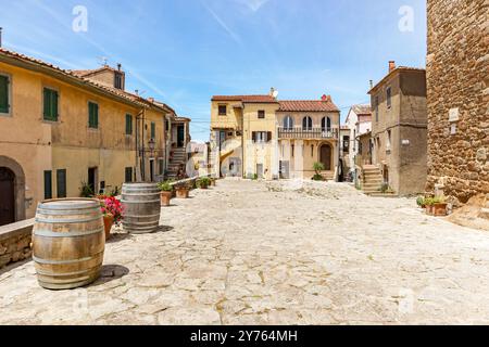 Old town of Giglio Castello at Isola del Giglio, island of the tuscan archipelago, beautiful ancient rustico buildings and historical architecture, Gr Stock Photo