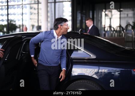 Birmingham, UK. 28th Sep, 2024. Image © Licensed to Parsons Media. 28/09/2024. Birmingham, United Kingdom. Conservative Party Conference Arrivals. Hyatt Regency Hotel. Leader of the Conservative Party Rishi Sunak arrives at the Hyatt Regency Hotel prior to the Conservative Party Conference 2024. Picture by Ryan Jenkinson/Parsons Media Credit: andrew parsons/Alamy Live News Stock Photo