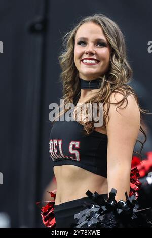 Las Vegas, NV, USA. 28th Sep, 2024. A UNLV Rebels cheerleader on the field during the college football game featuring the Fresno State Bulldogs and the UNLV Rebels at Allegiant Stadium in Las Vegas, NV. Christopher Trim/CSM/Ģ����ý Live News Stock Photo