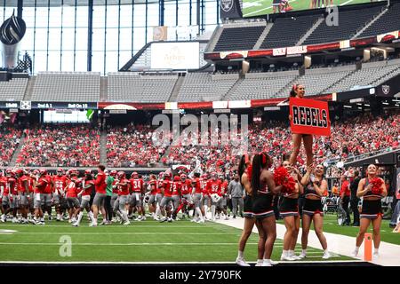Las Vegas, NV, USA. 28th Sep, 2024. UNLV Rebels cheerleaders perform during the college football game featuring the Fresno State Bulldogs and the UNLV Rebels at Allegiant Stadium in Las Vegas, NV. Christopher Trim/CSM/Ģ����ý Live News Stock Photo