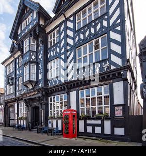 J D Wethersdpoon, The Penny Black public house in Northwich, Cheshire. Stock Photo