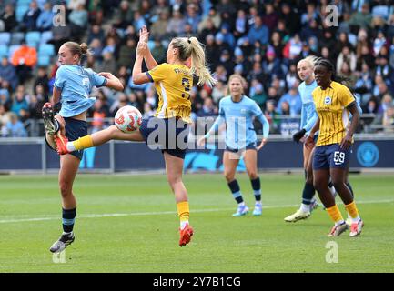 Manchester City's Naomi Layzell attempts a shot on goal during the Barclays Women's Super League match at Joie Stadium, Manchester. Picture date: Sunday September 29, 2024. Stock Photo