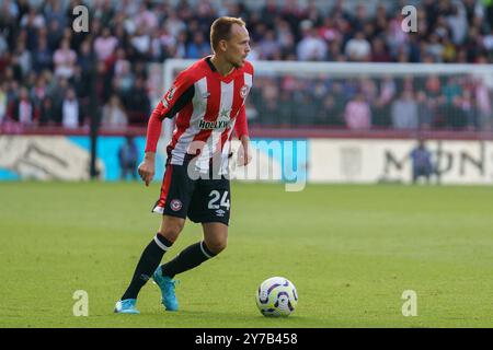 London, UK. 28th Sep, 2024. Mikkel Damsgaard of Brentford during the Brentford FC v West Ham United FC at Gtech Community Stadium, London, England, United Kingdom on 28 September 2024 Credit: Every Second Media/Alamy Live News Stock Photo