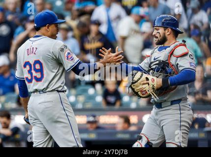 Milwaukee, United States. 29th Sep, 2024. New York Mets closing pitcher Edwin Díaz (L) and New York Mets catcher Francisco Alvarez (R) celebrate winning after the final out in the ninth inning of the MLB game between the New York Mets and the Milwaukee Brewers at American Family Field in Milwaukee, WI on Sunday, Sept. 29, 2024.The Mets shutout the Brewers 5-0. Photo by Tannen Maury/UPI. Credit: UPI/Alamy Live News Stock Photo