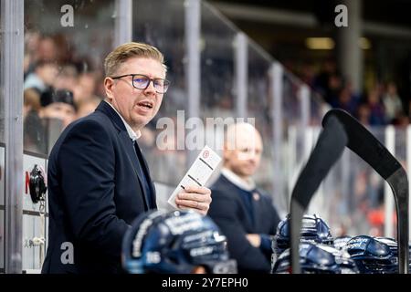 Saku Martikainen (Co-Trainer, Düsseldorfer EG, DEG ), Nuernberg Ice Tigers vs. Duesseldorfer EG, Eishockey, Penny DEL, 4. Spieltag, 29.09.2024, Foto: Eibner-Pressefoto/Thomas Hahn Stock Photo