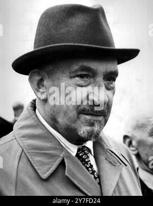 Dr Chaim Weizmann , the first president of the Jewish State of Israel. May 18th 1948 Stock Photo