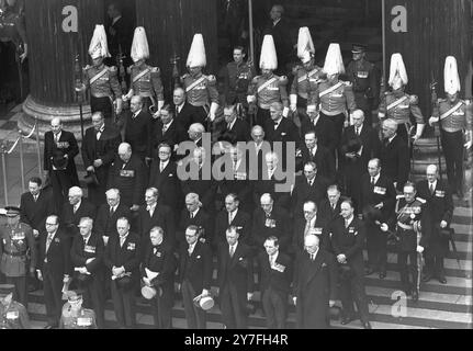 Cabinet hear King open The Festival of Britain. Members of the cabinet, headed by Prime Minister Clement Attlee (not long out of hospital), stand on the steps of st. Pauls Cathedral as the King opens the festival of Britain after the dedication service today (Thursday).                                With them are members of the opposition, headed by Mr. Winston Churchill.  Mr. Attlee is on extreme left of third row and next him are Mr. Winston Churchill and Mr. Herbert Morrison, foreign minister, who has been in charge of Festival arrangement   May 3rd 1951. Stock Photo