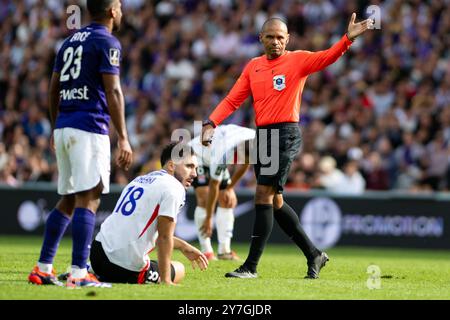 Referee Gael Angoula during the French championship Ligue 1 football ...