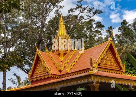 Preah Ang Chek Preah Ang Chorm shrine in Royal Independence Gardens, Siem Reap, Cambodia Stock Photo