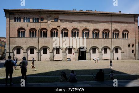 Bishop's Palace, Palazzo Vescovile, Piazza del Duomo, Parma, Emilia-Romagna, Italy, Stock Photo