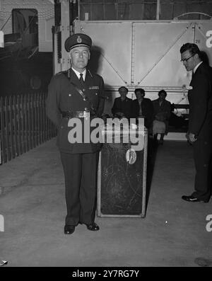 Royal marines  Lt. Gen. J.C. Westal, Commandant General of the Royal British Marines, who came here for a visit on the invitation of the Commandant of the US Marine Corps. Stock Photo