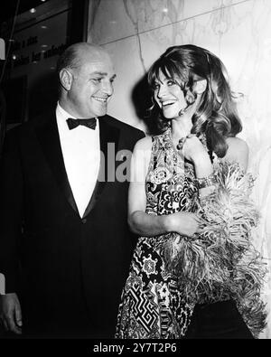 JULIE AT PREMIERE NEW YORK, USA : Star Julie Christie and director John Schlesinger attending the world premier of ' Far from the Madding Crowd ', in New York this week.  20 October 1967 Stock Photo