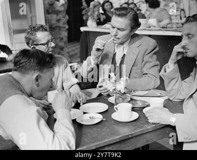 James Mason back to work in Britain   Though he's been away from British studios for so long, James Mason is at Shepperton Studios, Middlesex to start shooting ' Pandora and the Flying Dutchman ' with Ava Gardner.    30 May 1950 Stock Photo