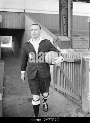 TOP MAN IN THE CUP FINAL 27 April 1950  Man of importance in Wembley Stadium, London on Saturday is Mr Henry Pearce of Luton, Beds. chosen to referee the FA Cup Final between Arsenal and Liverpool. Mr Pearce is one of the five British referees so far named for the World Cup games in Rio. Stock Photo