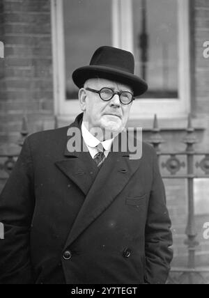 AT THE NURSE'S INQUEST TODAY  Dr Andre Janney , his servants, and guests who were present in his house in Woodfield  Avenue Streatham, London, were called as witnesses today in Battersea coroners Court, London, where the inquest into the sudden death of the doctors fiancee, nurse Elsie ' Lee ' Thornton, is being held. Miss Thornton, 23, came to England from New Zealand six months ago. She was to have married Doctor.Janney ,  36 , last Thursday. After an eve-of-wedding gathering at doctors house of February 5. She collapsed in the street nearby. She was taken to St James's Hospital where she di Stock Photo