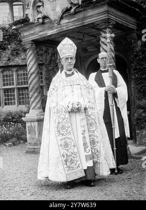 ENTHRONEMENT OF ARCHBISHOP OF CANTERBURY Photo Shows: Dr Geoffrey Francis Fisher, D D enthroned as the 97th Archbishop of Canterbury and Primate of All England at Canterbury Cathedral, Kent.  19 April 1945 Stock Photo