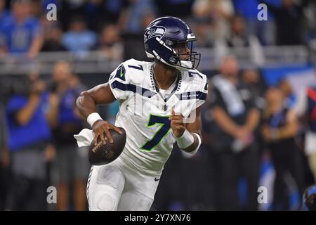 DETROIT, MI - SEPTEMBER 30: Seattle Seahawks QB Geno Smith (7) in action during the game between Seattle Seahawks and Detroit Lions on September 30, 2024 at Ford Field in Detroit, MI (Photo by Allan Dranberg/CSM) Stock Photo