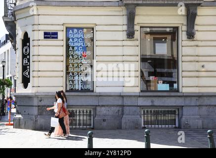Fashionable Rue Antione Dansaert with high end boutique shops, restaurants & cafes, in Brussels, Belgium. Stock Photo